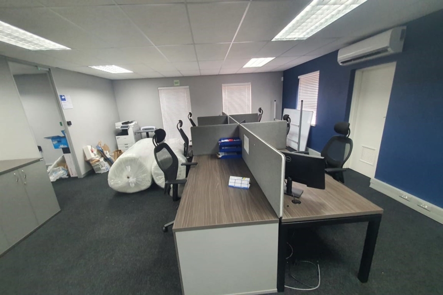To Let commercial Property for Rent in Newton Park Eastern Cape